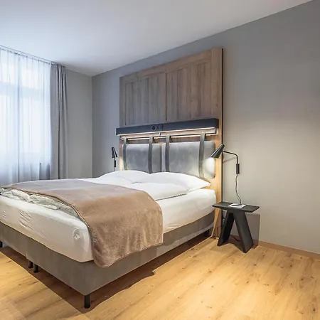 Otel Alpine 3*