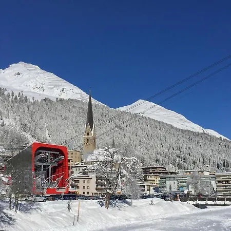 Alpine Hotell 3*